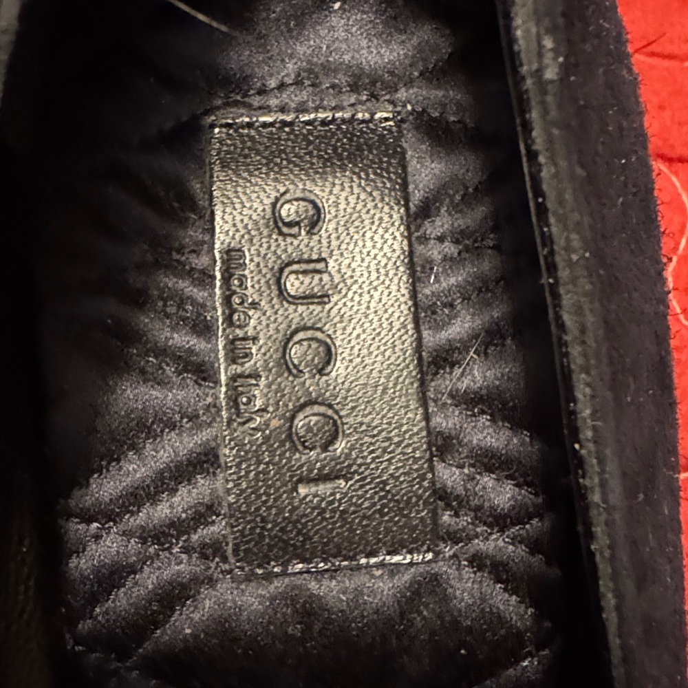 Gucci Women's Dark Blue Suede Kitten Heels Size 6B (SOLD) - Picture 2 of 5